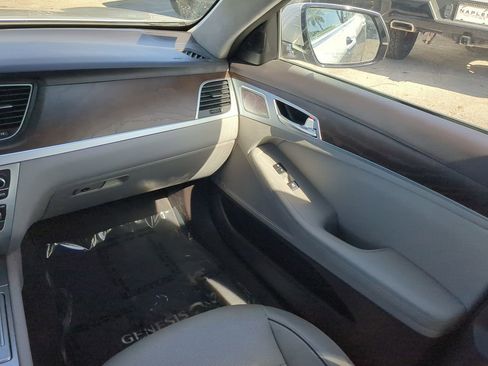 Used 2019 Genesis G80 5.0 Ultimate image 17