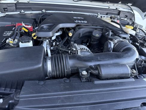 Used 2020 Jeep Wrangler Unlimited Sport image 18