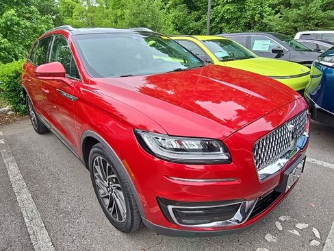 Used 2020 Lincoln Nautilus Reserve AWD/4WD image 2