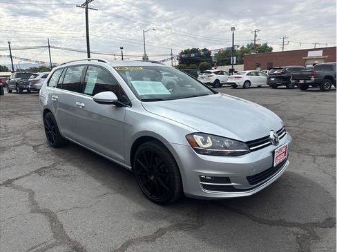 Used 2016 Volkswagen Golf SEL w/ Lighting Package (SEL) FWD image 4