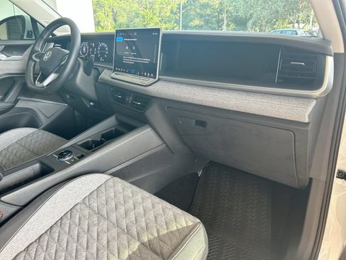 Certified 2026 Volkswagen Tiguan S FWD image 29