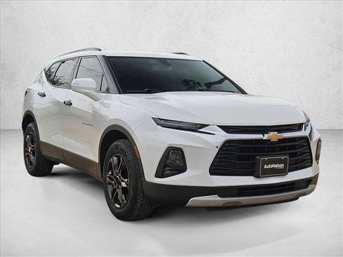 Used 2020 Chevrolet Blazer LT FWD image 3