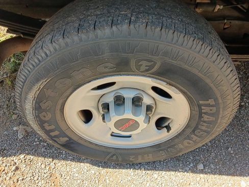 Used 2018 GMC Savana 2500 G2500 Cargo w/ Driver Convenience Package image 29