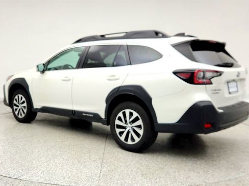 Used 2024 Subaru Outback Premium image 7