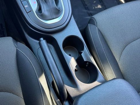 Used 2024 Kia Forte LXS image 16