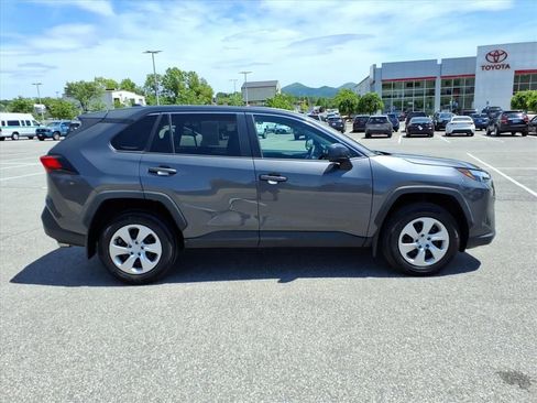 Certified 2023 Toyota RAV4 LE AWD/4WD image 3