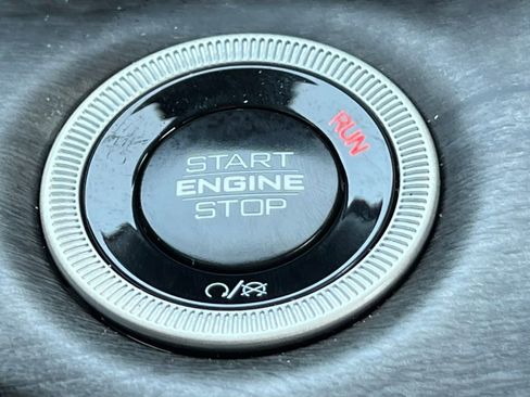 Used 2024 Jeep Grand Cherokee Limited w/ Trailer Tow Package image 28