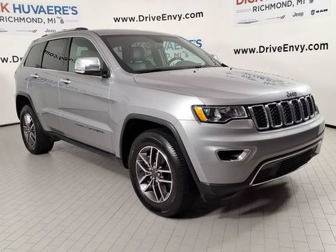 Used 2021 Jeep Grand Cherokee Limited AWD/4WD image 3