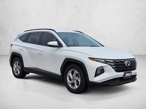 Used 2024 Hyundai Tucson SEL FWD image 3