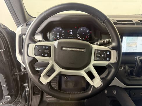 Used 2024 Land Rover Defender 110 S image 16