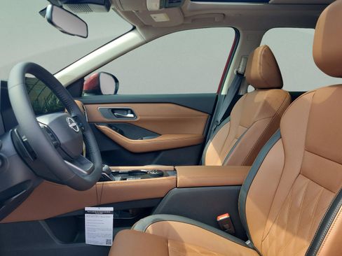 New 2026 Nissan Rogue Platinum image 17