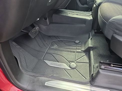 Used 2019 Chevrolet Silverado 1500 RST AWD/4WD image 17