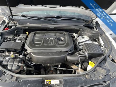Used 2018 Jeep Grand Cherokee Altitude image 18