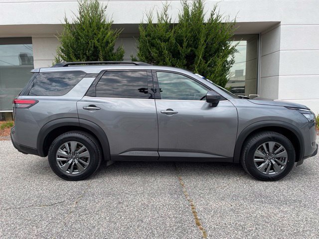 Used 2023 Nissan Pathfinder SV AWD/4WD image 5