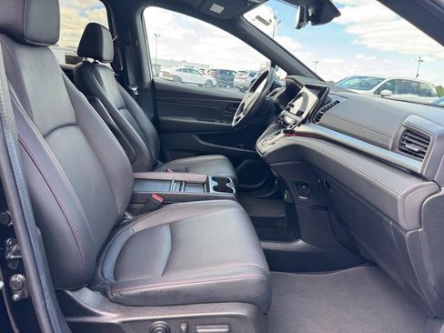 Certified 2024 Honda Odyssey Sport image 17