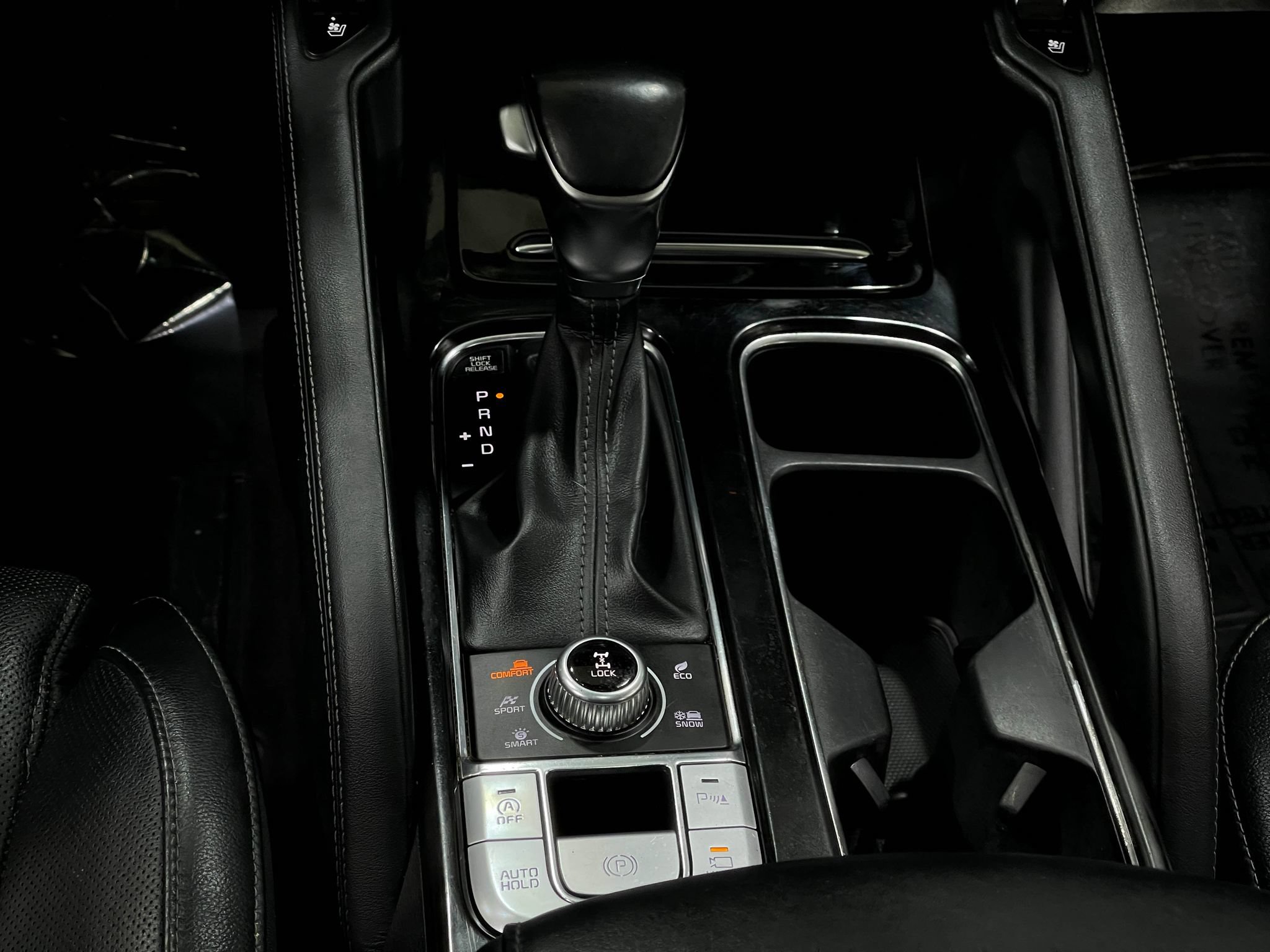 Used 2021 Kia Telluride SX w/ Nightfall Edition Package AWD/4WD image 29