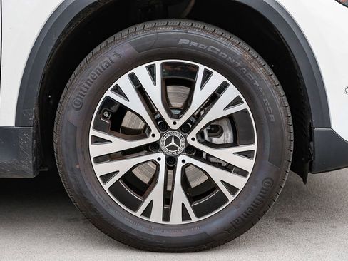 Used 2025 Mercedes-Benz GLA 250 4MATIC image 9