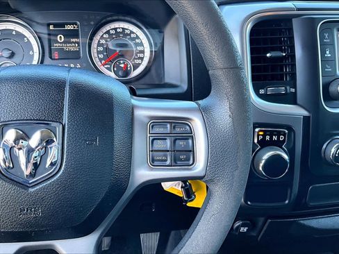 Used 2022 RAM 1500 Classic SLT RWD image 46