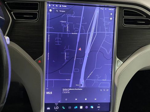 Used 2015 Tesla Model S 70D image 14