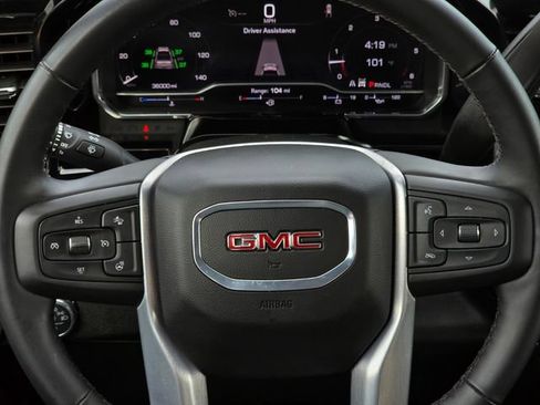 Used 2025 GMC Sierra 1500 SLT AWD/4WD image 19