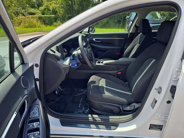 New 2026 Hyundai Sonata Blue FWD image 13