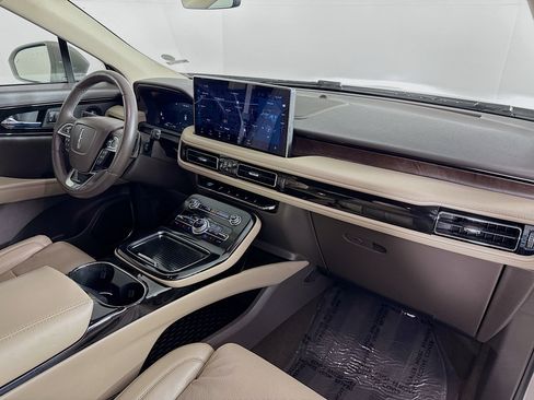 Used 2021 Lincoln Nautilus Reserve w/ Equipment Group 201A image 38