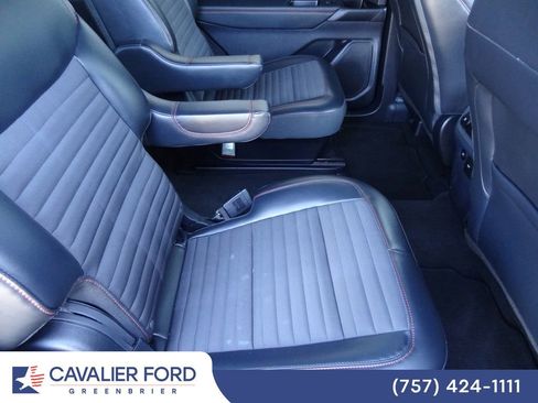 Certified 2025 Ford Explorer ST-Line AWD/4WD image 12