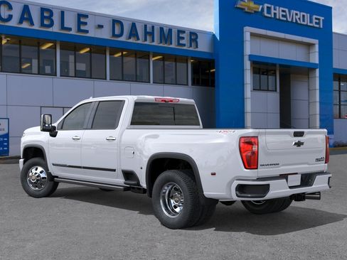 New 2026 Chevrolet Silverado 3500 High Country w/ High Country Premium Package AWD/4WD image 3