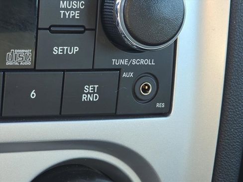 Used 2009 Dodge Challenger SE image 20