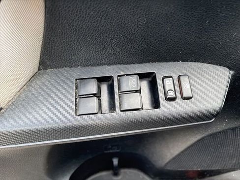 Used 2015 Toyota RAV4 LE AWD/4WD image 15