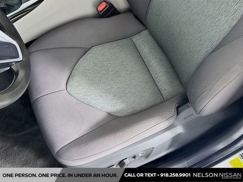 Used 2021 Toyota Camry LE FWD image 19