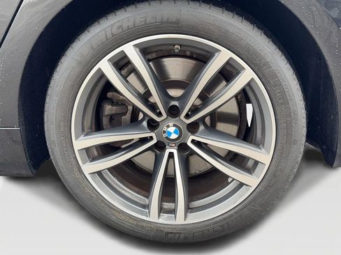 Used 2022 BMW 750i xDrive w/ M Sport Package image 47