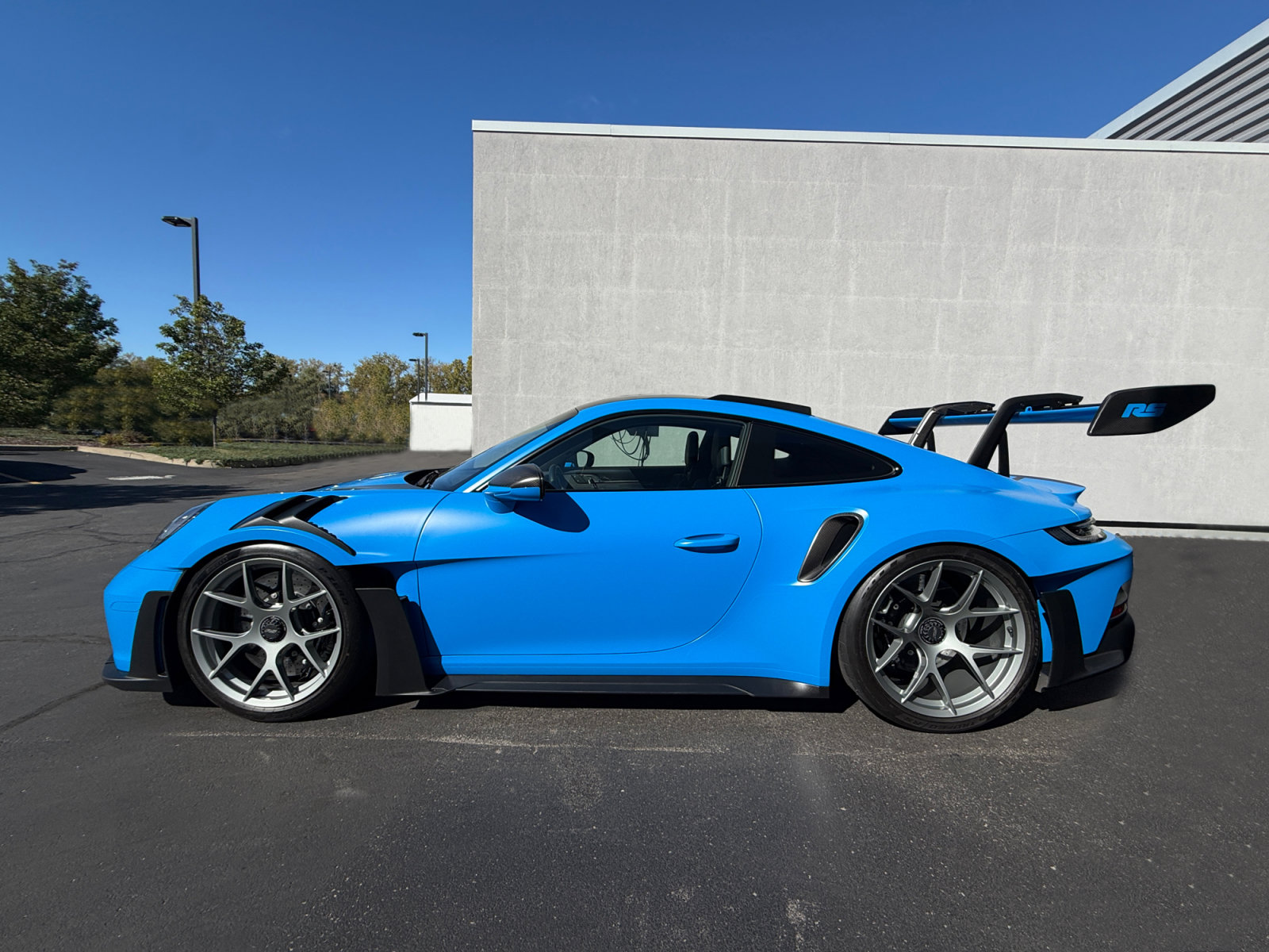 Used 2024 Porsche 911 GT3 RS RWD image 2