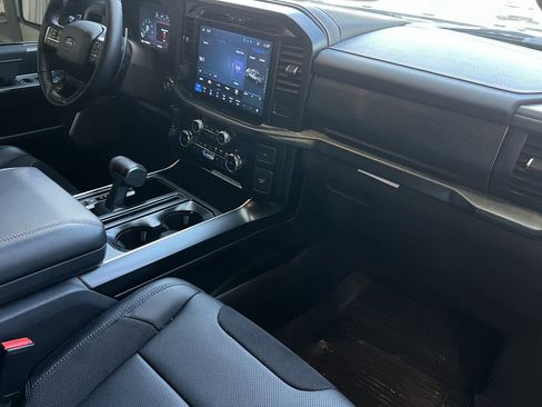 Used 2025 Ford F150 Raptor AWD/4WD image 17