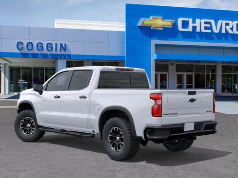 New 2026 Chevrolet Silverado 1500 ZR2 AWD/4WD image 3