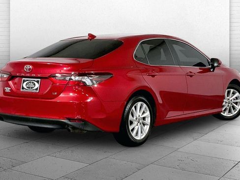 Used 2024 Toyota Camry LE w/ Convenience Package FWD image 13