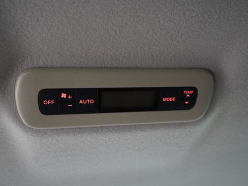 Used 2017 Nissan Quest SV FWD image 20
