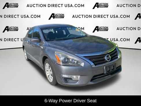 Used 2015 Nissan Altima 2.5 S w/ Power Driver Seat Package FWD image 3