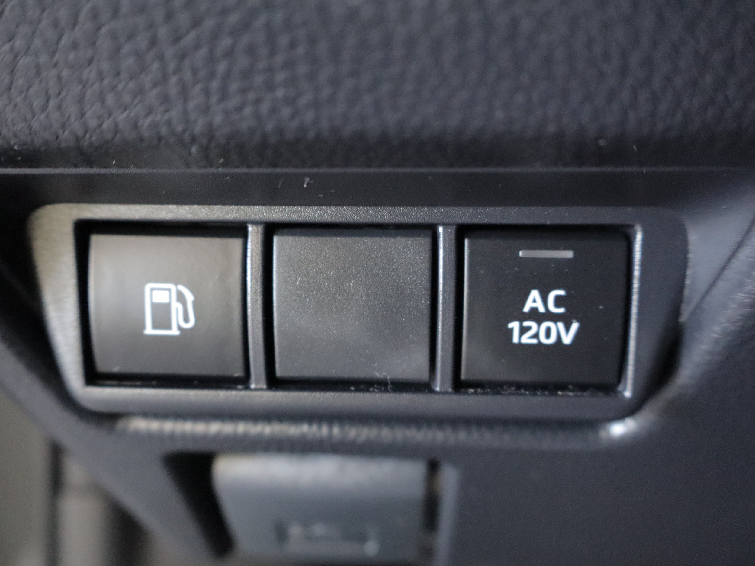 Used 2023 Toyota Prius Prime FWD image 17