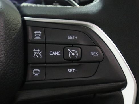 New 2025 Jeep Grand Cherokee L Altitude image 31