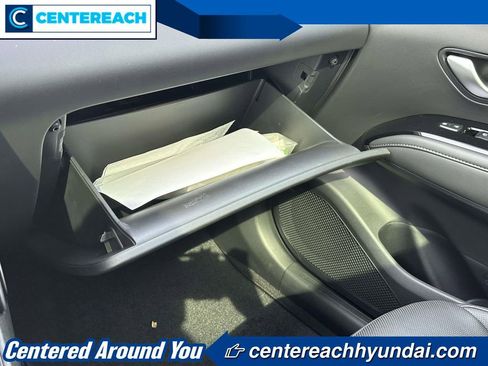 Used 2023 Hyundai Tucson Limited image 32