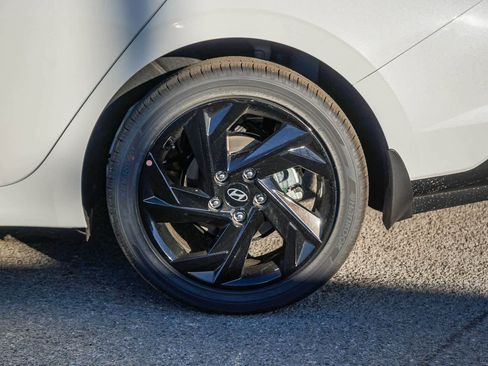 New 2026 Hyundai Elantra SEL Sport Premium image 5