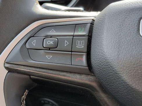 Used 2023 Jeep Grand Cherokee Limited w/ Black Appearance Package image 23