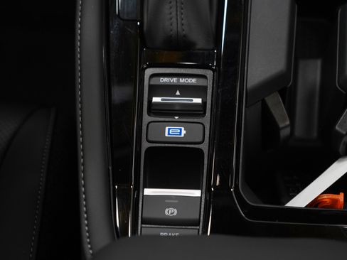 Used 2023 Honda Accord Touring image 19