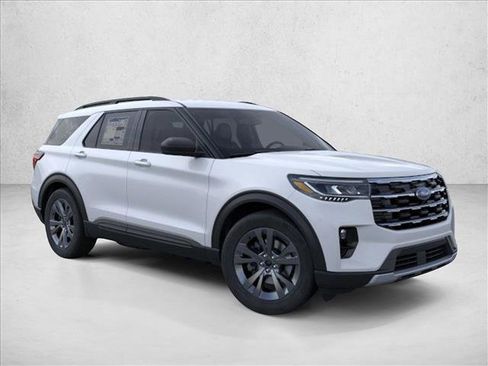New 2026 Ford Explorer Active AWD/4WD image 7