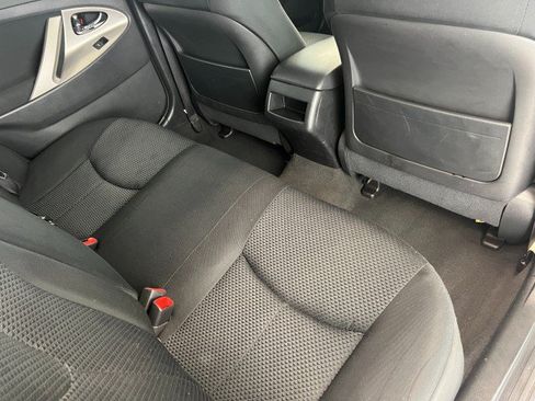 Used 2010 Toyota Camry LE FWD image 36