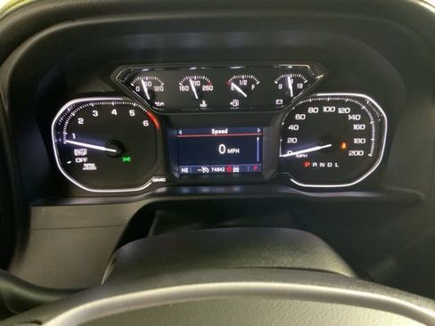 Used 2019 GMC Sierra 1500 SLE w/ Preferred Package AWD/4WD image 24