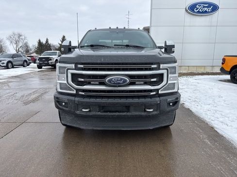 Used 2022 Ford F350 Platinum w/ FX4 Off-Road Package image 2