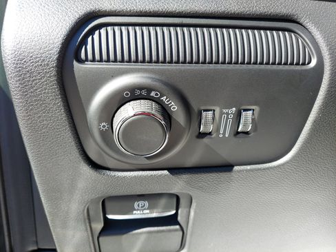 New 2026 Jeep Grand Wagoneer Summit image 29