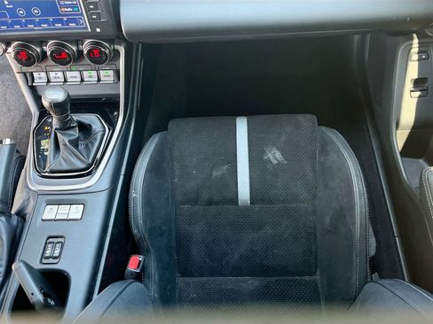 Used 2023 Toyota GR86 Premium w/ ALL Weather Mat Package (TMS) RWD image 22